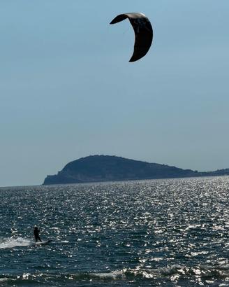 kitesurf Naish Pivot 10m LE e 7m 2021 con barra