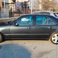 MERCEDES Classe E (W/S210) - 2002