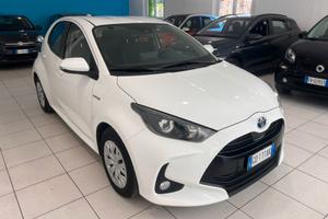 Toyota Yaris 1.5 Hybrid Business PREZZO REALE