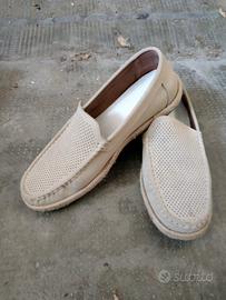 Mocassini uomo beige traforati