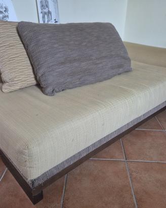 Divano etnico modrrno