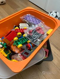 Mattoncini e oggetti vari lego duplo