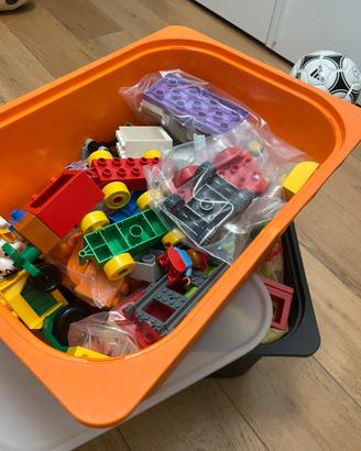 Mattoncini e oggetti vari lego duplo
