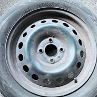 4 Gomme  185/60 15  più cerchi per Renault Modus