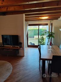 Tavolo legno e ferro moderno