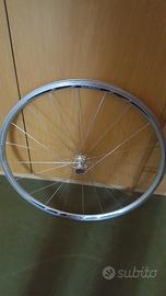 Ruota posteriore Shimano bici corsa con corpetto