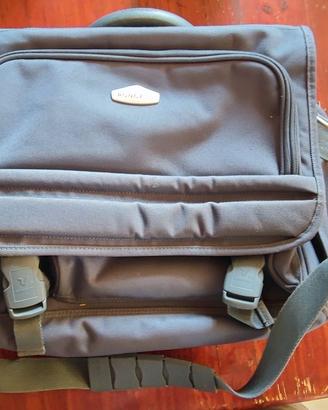 Borsa 24 ore morbida