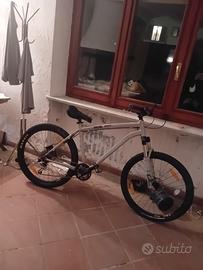 Mtb/whellie bike 