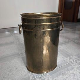 Portaombrelli in bronzo