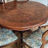 TAVOLO ROTONDO allungabiLE + 5 SEDIE