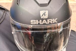 Casco SHARK