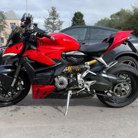 DUCATI Streetfighter V2