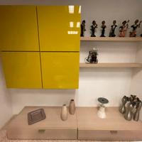 Mobile soggiorno giallo