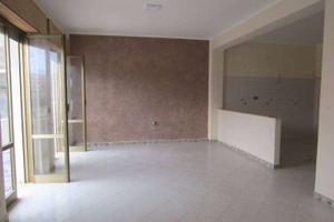 Casa di 85mq al piano terra con 30mq di garage