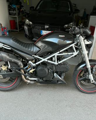 Ducati monster 600