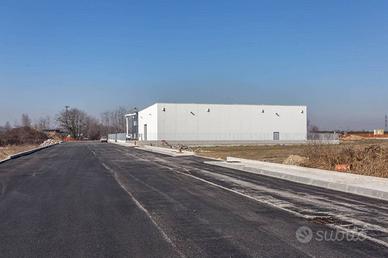 Immobile di 2000 m² a Trezzo sull'Adda