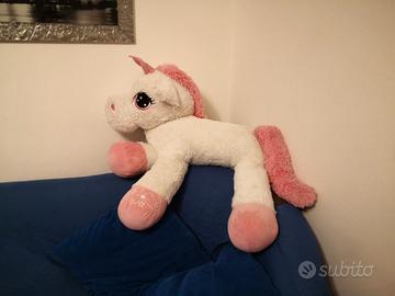 Unicorno peluche gigante bambina