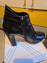 stivaletto donna in pelle