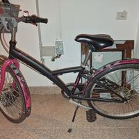 bicicletta bambina con cestino pronta all'uso