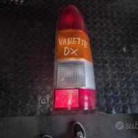 Faro - Stop Posteriore Destro Per Nissan Vanette