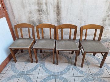 4 Sedie in Legno