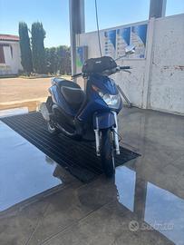 Beverly 125 prima serie 2004