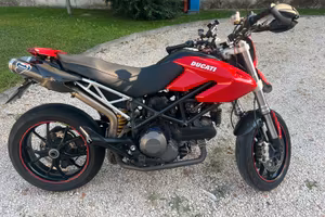 HYPERMOTARD 796   57 Kw  NO DEPOTENZIATA