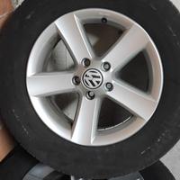 cerchi originali VW da 16 pollici 