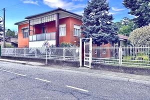 BIFAMILIARE A FRANCAVILLA BISIO