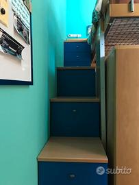 Scaletta e comodino per cameretta