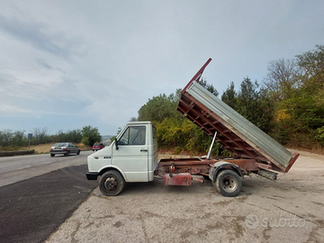 Iveco daily 35.10 cc2.5 turbo diesel ribaltabile t