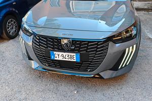 Peugeot 208 GT Hybrid 100cv