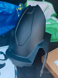 PARAFANGO POSTERIORE SUZUKI gsx-8s