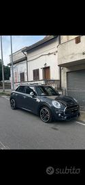 Mini cooper f55.    2.0 170cv