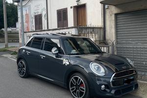 Mini cooper f55.    2.0 170cv