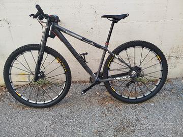 CANNONDALE F29 CARBON 2 MAVIC