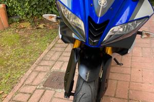 YAMAHA VZF-R125