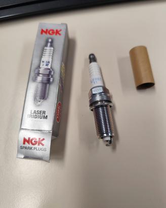 NGK Candela UR4IX – Accensione Performance Per Motori – Qualità Originale NGK - 3