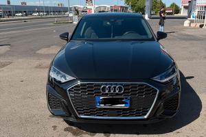 Audi A3 sedan S-line 1.0 turbo benzina