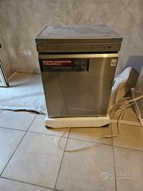 Lavastoviglie LG NUOVA CLASSE B - DF365F mai usata
