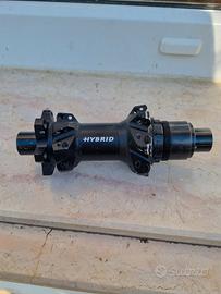 Mozzo Dtswiss Hybrid 28 fori Boost 148mm