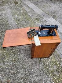 macchina cucire Necchi, modello Experia, anni 50