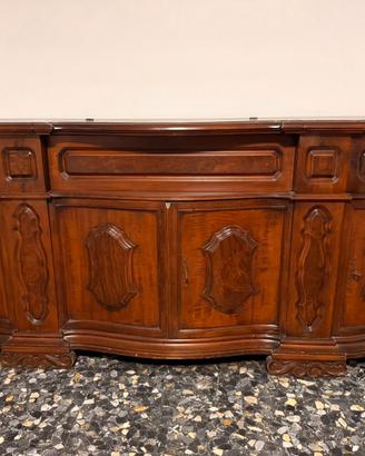 Mobile in legno massiccio