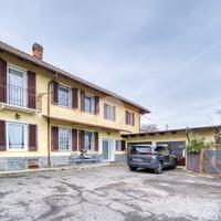 CASA SEMINDIPENDENTE A RIVOLI