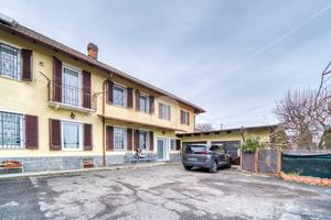 CASA SEMINDIPENDENTE A RIVOLI