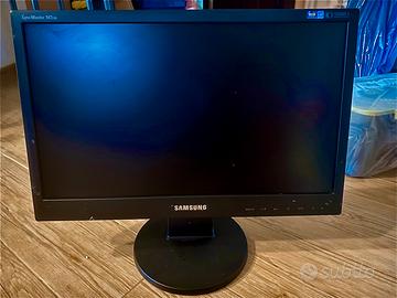 Monitor samsung syncmaster 943 sn