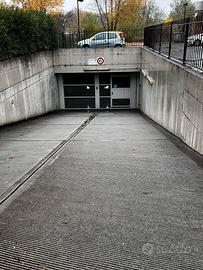 Autorimessa 100/mese zona Ariosto