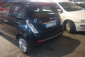 Lancia ypsilon 2 serie diva