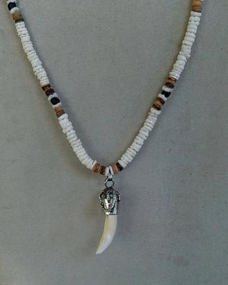 Collana  surfista di conchiglie e ciondolo zanna 