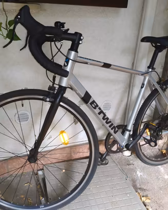 Bicicletta da corsa Triban Btwin 100 taglia M 28"